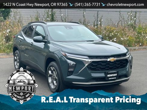 New 2026 Chevrolet Trax LT w/ LT Convenience Package FWD image 3