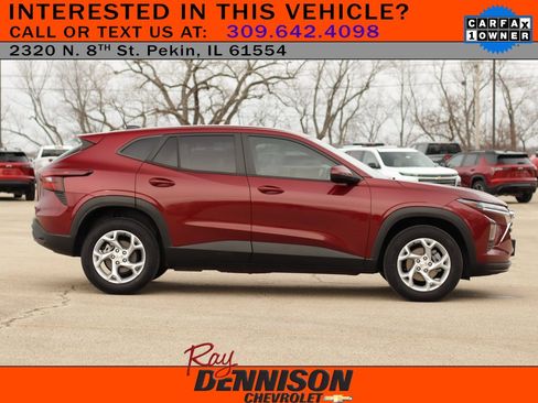 Used 2024 Chevrolet Trax LS w/ LS Convenience Package image 8
