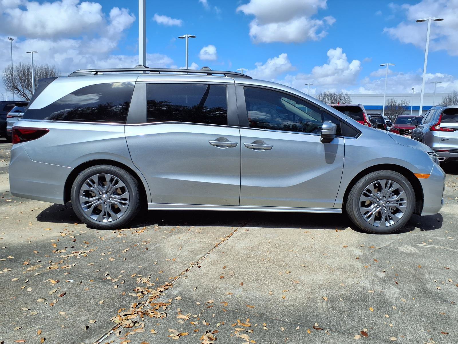 New 2026 Honda Odyssey Touring image 20