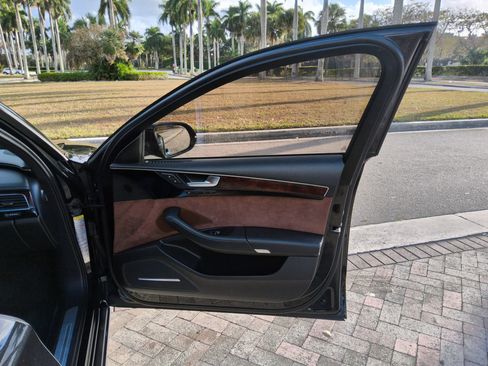 Used 2011 Audi A8 L 4.2 image 30