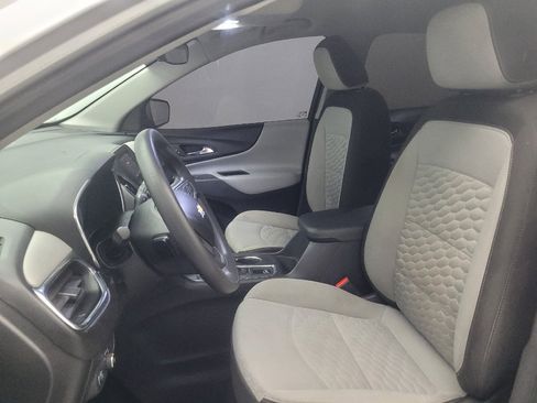 Used 2021 Chevrolet Equinox LS w/ LS Convenience Package FWD image 17
