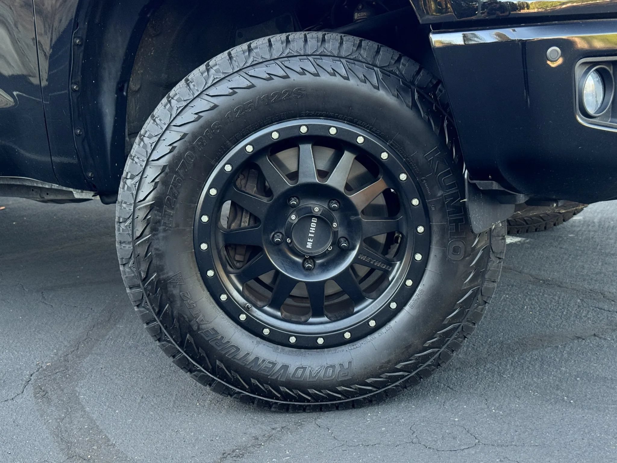 Used 2017 Toyota Tundra Limited w/ Limited Premium Package RWD image 5