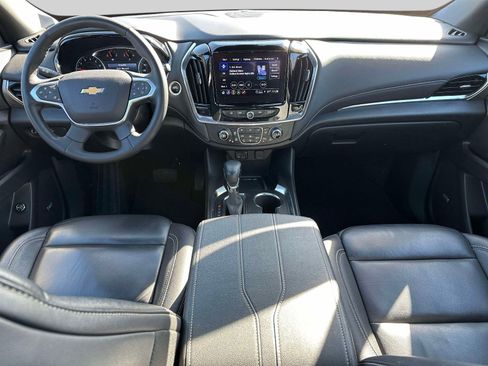 Certified 2023 Chevrolet Traverse LT w/ LT Premium Package AWD/4WD image 17