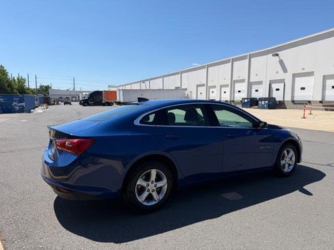 Used 2023 Chevrolet Malibu LS FWD image 4