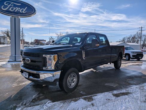 Used 2019 Ford F250 XL w/ Power Equipment Group image 2