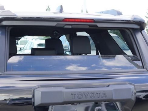 Used 2025 Toyota 4Runner TRD Off-Road Premium image 11