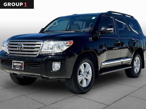Used 2015 Toyota Land Cruiser image 1