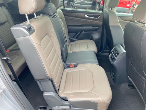 Used 2024 Volkswagen Atlas SEL image 25