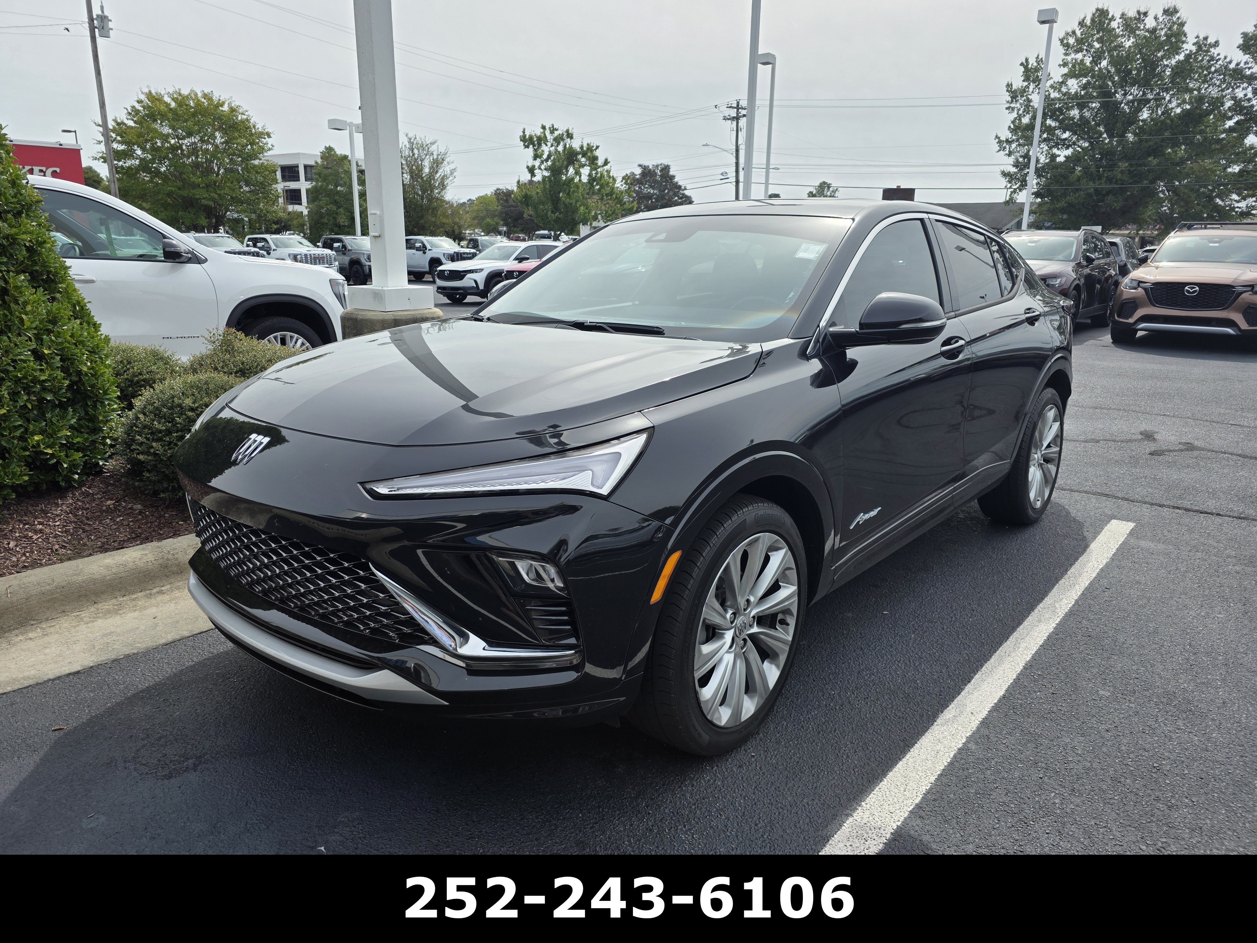 Used 2024 Buick Envista Avenir FWD image 2