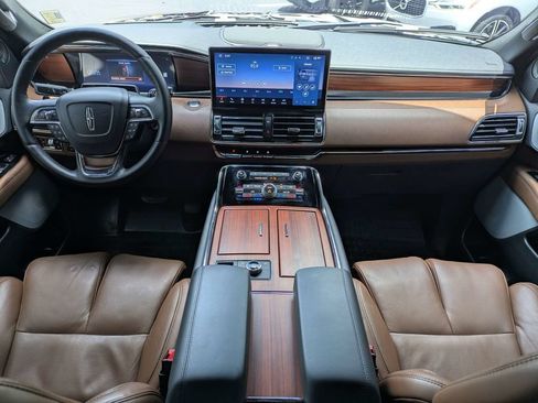 Used 2024 Lincoln Navigator Reserve AWD/4WD image 22