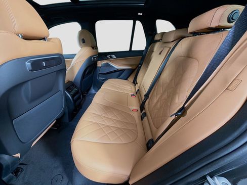 New 2026 BMW X5 xDrive50e w/ M Sport Package image 25