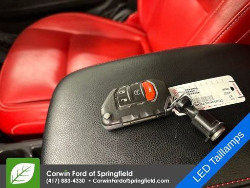 Used 2019 Jeep Wrangler Unlimited Sahara w/ Uconnect 4C Nav & Sound Group image 13