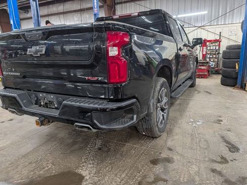 Used 2022 Chevrolet Silverado 1500 RST image 2