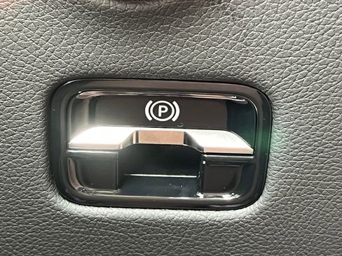 New 2026 Mercedes-Benz GLC 300 4MATIC image 21