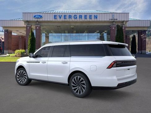 New 2025 Lincoln Navigator L Black Label image 4