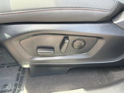 Used 2025 Ford Explorer Active RWD image 26