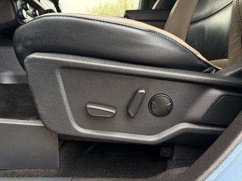 Used 2023 Ford Bronco Wildtrak image 36