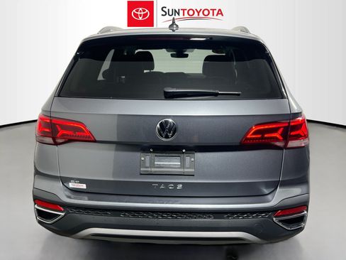 Used 2024 Volkswagen Taos SE FWD image 5