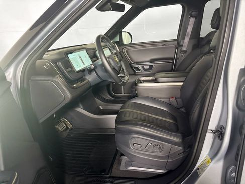Used 2023 Rivian R1T Adventure AWD/4WD image 11