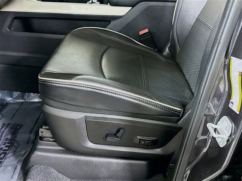 Used 2020 RAM 3500 Laramie image 27