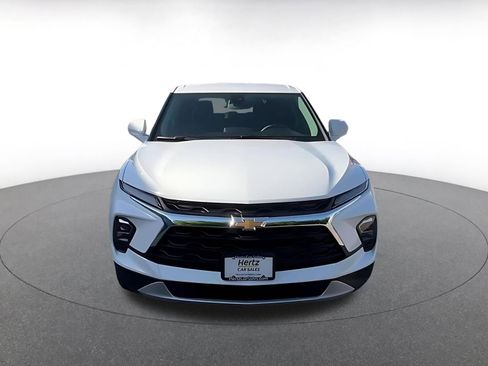 Used 2025 Chevrolet Blazer LT FWD image 4