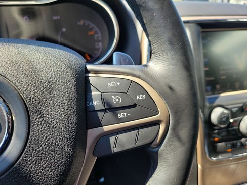 Used 2016 Jeep Grand Cherokee Limited 75th Anniversary image 21