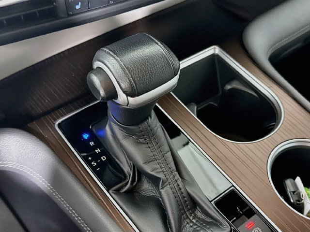 Certified 2021 Toyota Sienna XLE FWD image 18