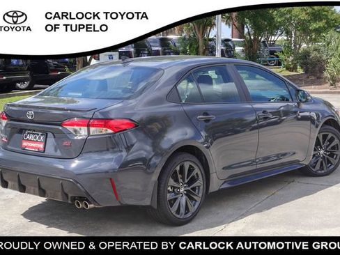 Used 2026 Toyota Corolla SE w/ SE Package FWD image 3