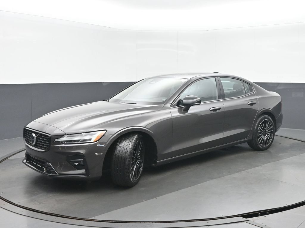 Used 2024 Volvo S60 B5 Plus AWD/4WD image 7