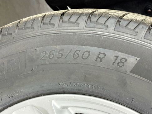 New 2025 Jeep Grand Cherokee Laredo X w/ Luxury Tech Group I image 44