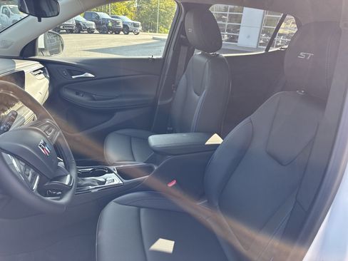 New 2026 Buick Encore GX Sport Touring w/ Comfort Package image 12