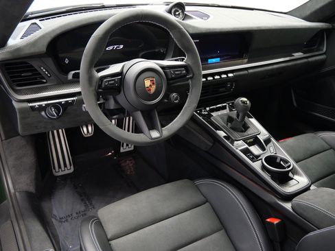 Used 2026 Porsche 911 GT3 RWD image 12