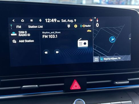 Used 2025 Hyundai Elantra SEL image 18