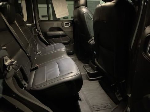 Used 2019 Jeep Wrangler Unlimited Sahara w/ Quick Order Package 24M Moab image 14