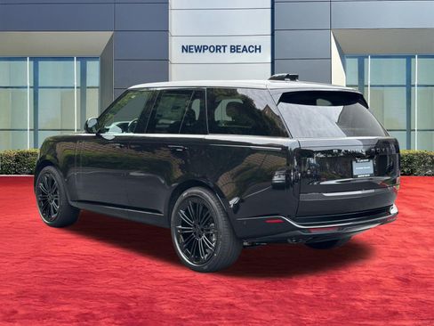 New 2026 Land Rover Range Rover SE image 3
