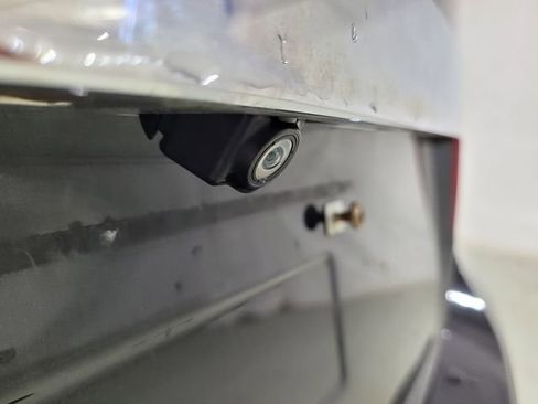 Used 2016 Chevrolet Cruze LT image 9