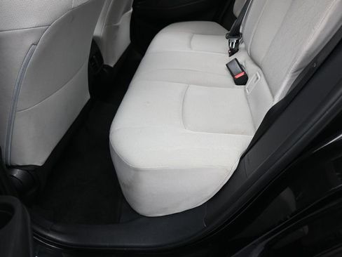 Used 2022 Toyota Corolla Cross L FWD image 28