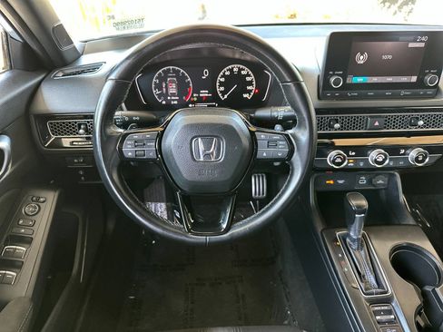 Used 2023 Honda Civic Sport image 15