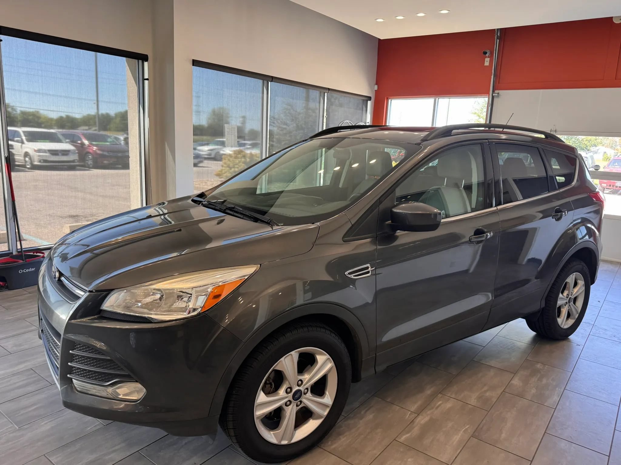 Used 2016 Ford Escape SE w/ SE Leather Comfort Package FWD image 7