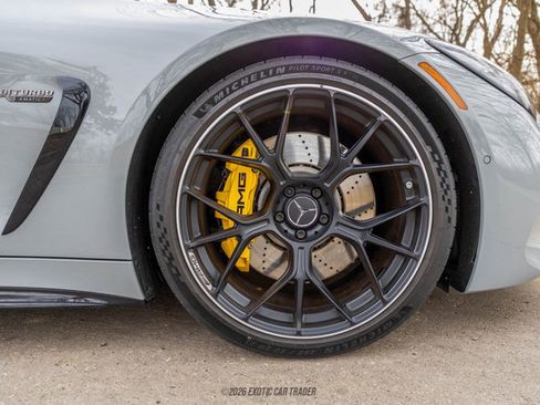 Used 2025 Mercedes-Benz AMG GT 63 image 40