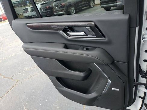 New 2026 GMC Yukon Elevation image 12