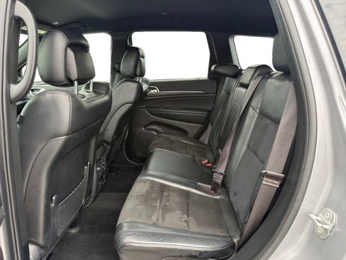Used 2021 Jeep Grand Cherokee Laredo X AWD/4WD image 16