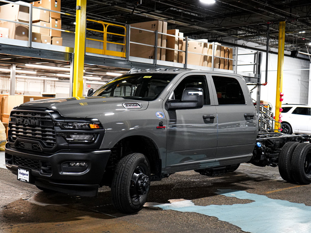 New 2027 RAM 3500 Tradesman AWD/4WD image 4