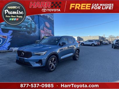 Used 2024 Volvo XC40 B5 Core