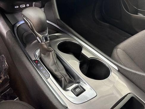 Used 2023 Chevrolet Malibu LT FWD image 32
