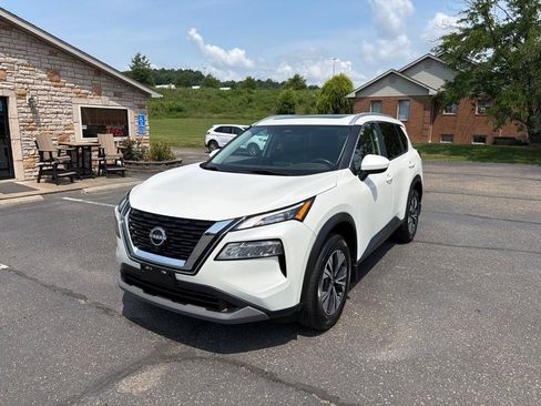 Used 2023 Nissan Rogue SV w/ SV Premium B Package AWD/4WD image 1