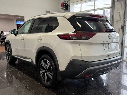 Used 2022 Nissan Rogue SL w/ SL Premium Package FWD image 4