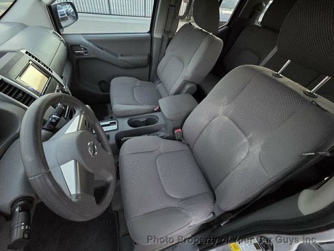 Used 2012 Nissan Frontier SV RWD image 22