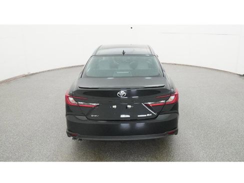 New 2026 Toyota Camry SE image 7