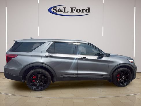 Certified 2021 Ford Explorer ST w/ Equipment Group 401A AWD/4WD image 9